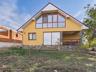 Casă 5 camere Les - poza 2