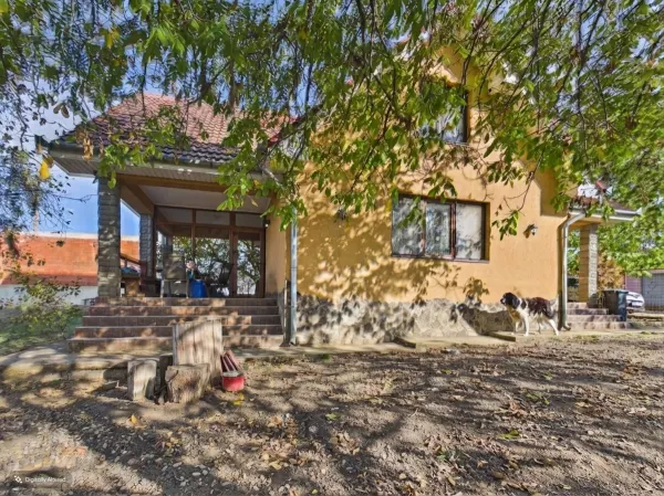 Casă 5 camere Les - poza 4