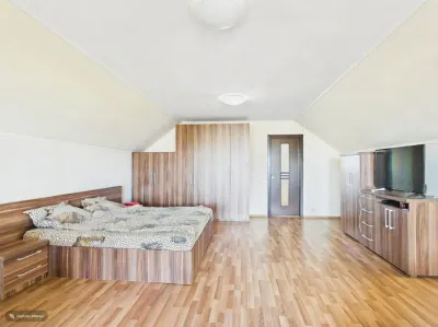 Casă 5 camere Les - poza 8