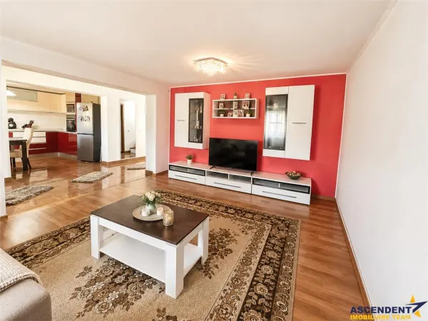 Casă 5 camere Runcu - poza 2