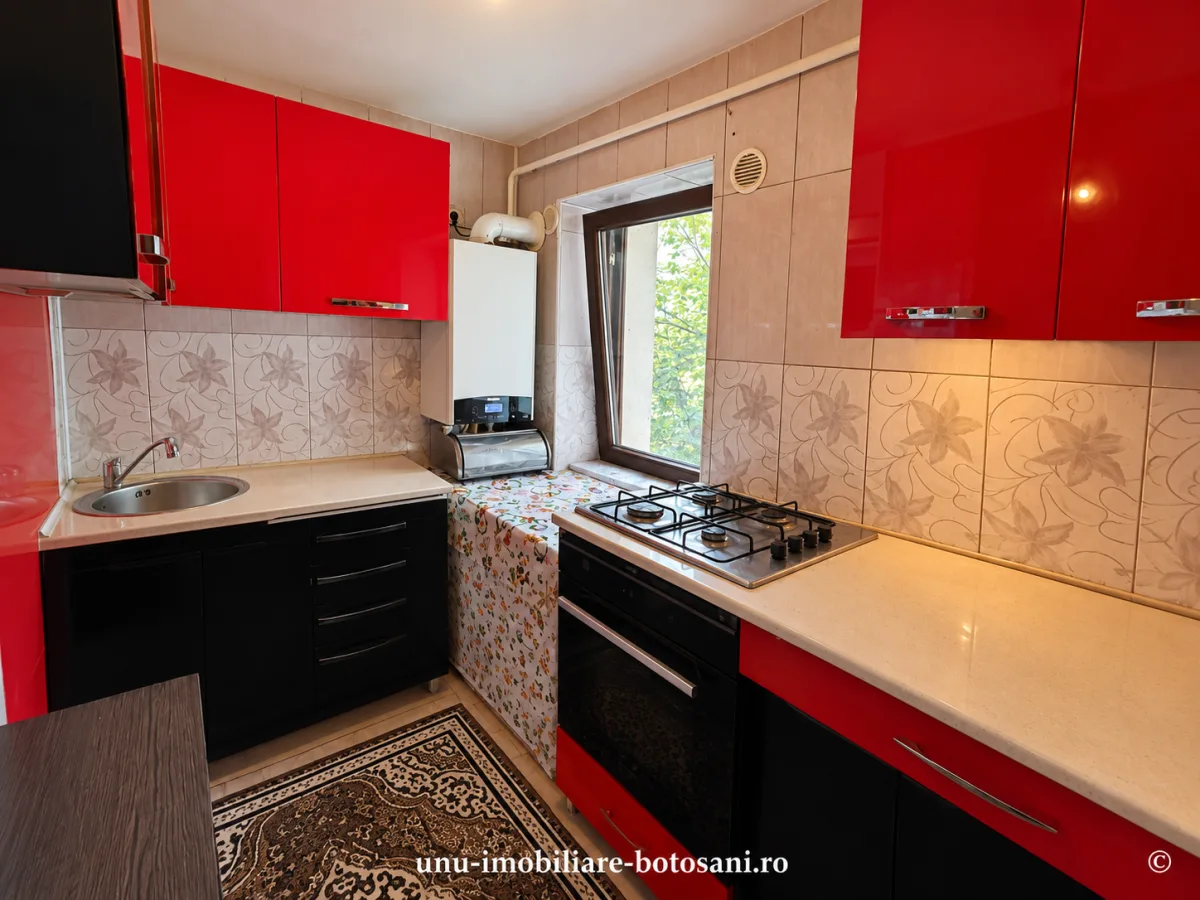 Apartament 3 camere Botoșani - poza 13