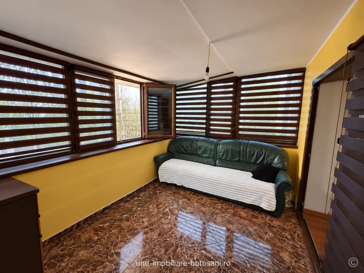 Apartament 3 camere Botoșani - poza 3