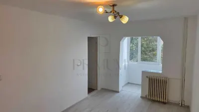 BULEVARDUL DAMBOVITA - GARSONIERA - 24 MP  - BALCON - ETAJ 2 - BAIE SI BUCATARIE LA GRI - Timisoara
