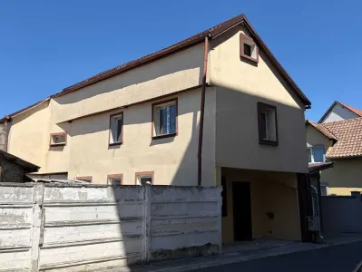 Casa cu etaj, 141 mp utili, curent trifazic, Sangeorgiu de Mures - Sangeorgiu de Mures