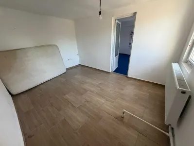 Casă 7 camere Sângeorgiu de Mureș - poza 3