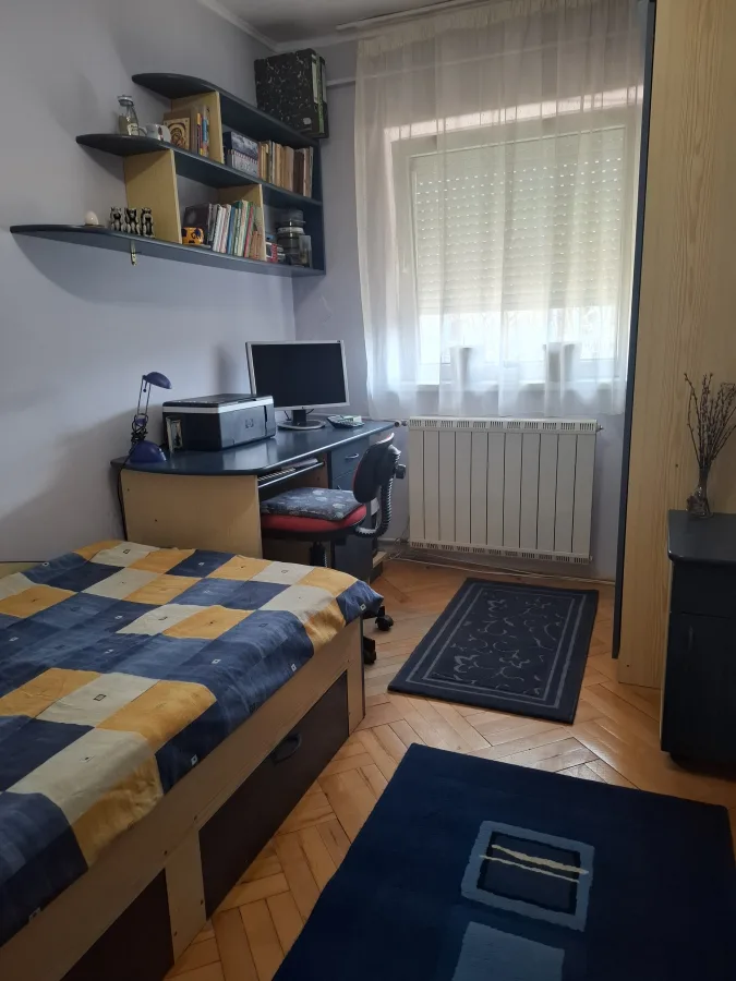 Apartament 3 camere Oradea - poza 3