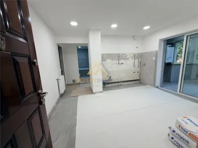 DE VANZARE APARTAMENT 2 CAMERE+LIVING OPEN -SPACE CU BUCATARIE 55 MP  ETAJ 1 ZONA SRI - Baia Mare