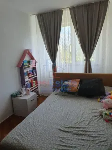 zona Mircea cel Batran Apartament 3 camere - Iasi