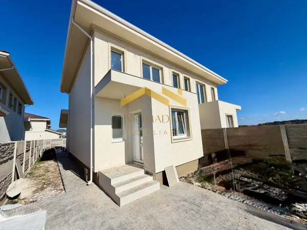 Casă 3 camere Bucovat (Remetea Mare) - poza 1