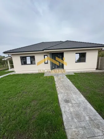 Casă 4 camere Utvin - poza 1