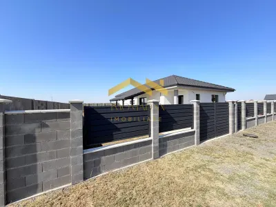 Casă 4 camere Sânmihaiu Român - poza 2