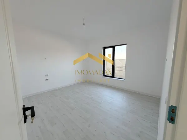 Casă 4 camere Sânmihaiu Român - poza 11