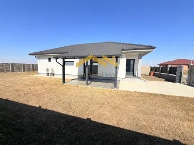 Casă 4 camere Sânmihaiu Român - poza 4