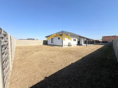 Casă 4 camere Sânmihaiu Român - poza 5