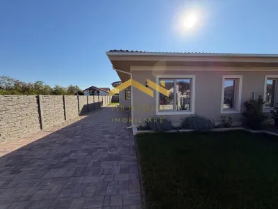 Casă 3 camere Moșnița Nouă - poza 5