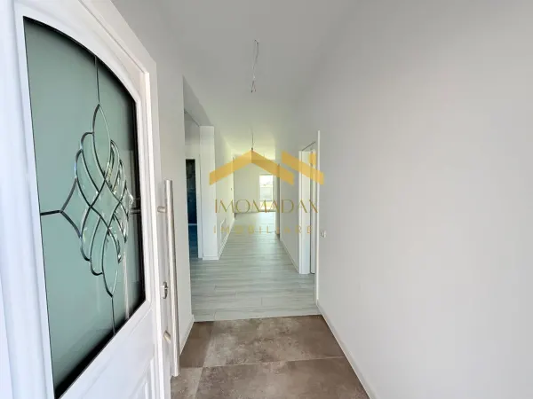Casă 4 camere Moșnița Nouă - poza 18