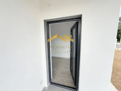 Casă 4 camere Sânmihaiu Român - poza 2