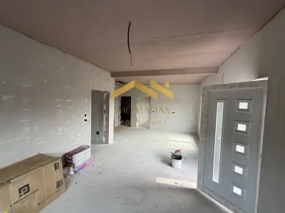 Casă 3 camere Sânmihaiu Român - poza 14