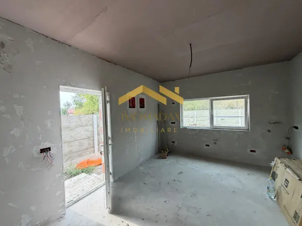 Casă 3 camere Sânmihaiu Român - poza 7