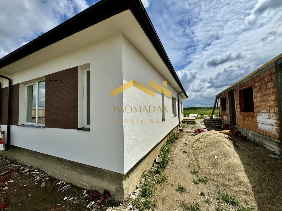 Casă 3 camere Bucovat (Remetea Mare) - poza 1