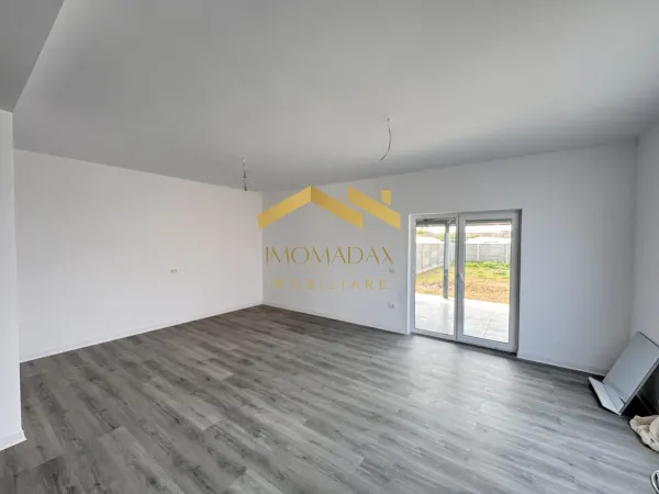 Casă 4 camere Utvin - poza 2