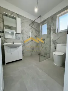 Casă 4 camere Moșnița Nouă - poza 17