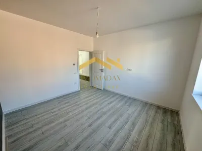 Casă 4 camere Moșnița Nouă - poza 10