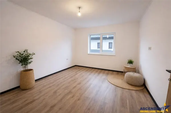 Casă 4 camere Tărlungeni - poza 3