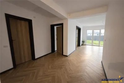 Casă 4 camere Tărlungeni - poza 5