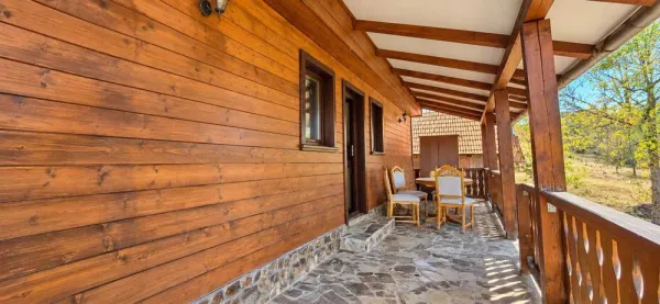 Casă 2 camere Dumbravita de Codru - poza 3