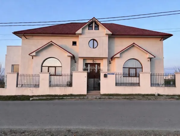 Casă 6 camere Cordau - poza 1