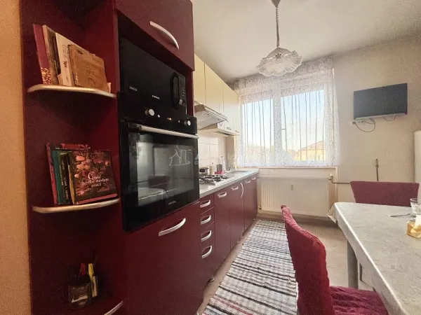 Apartament 4 camere Oradea - poza 11