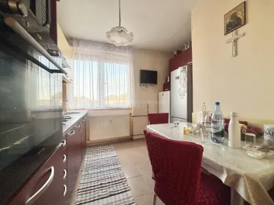 Apartament 4 camere Oradea - poza 12