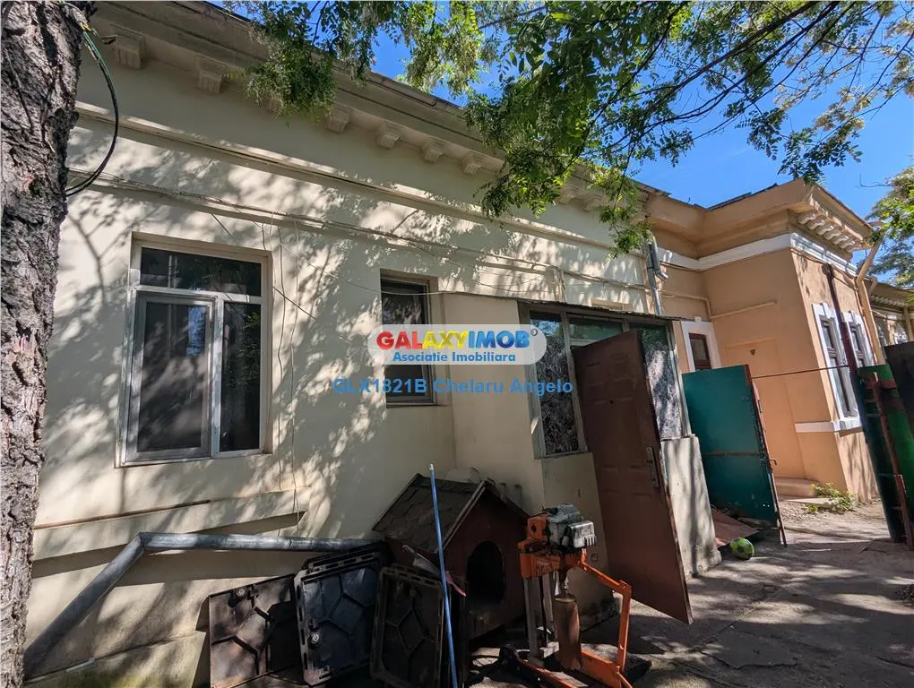 Casă 4 camere București - poza 1