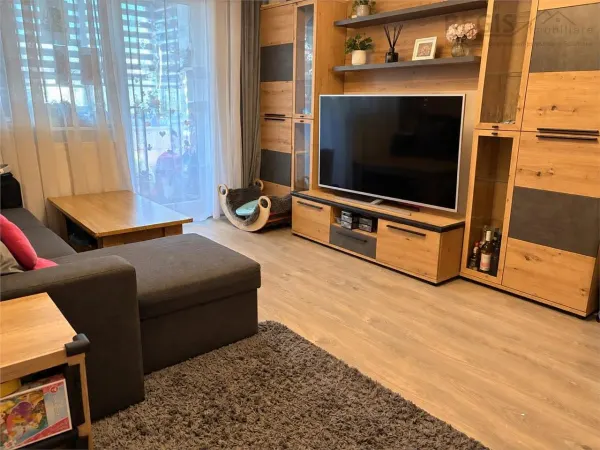 Apartament 3 camere Brașov - poza 1