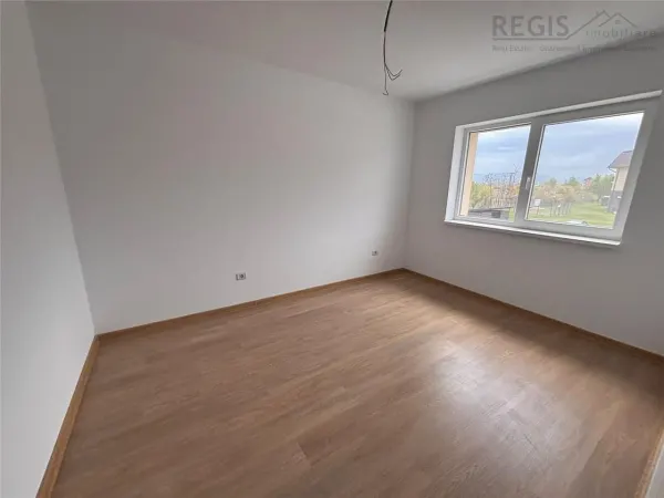 Apartament 3 camere Sânpetru - poza 4
