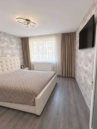 Apartament 3 camere Pitești - poza 1
