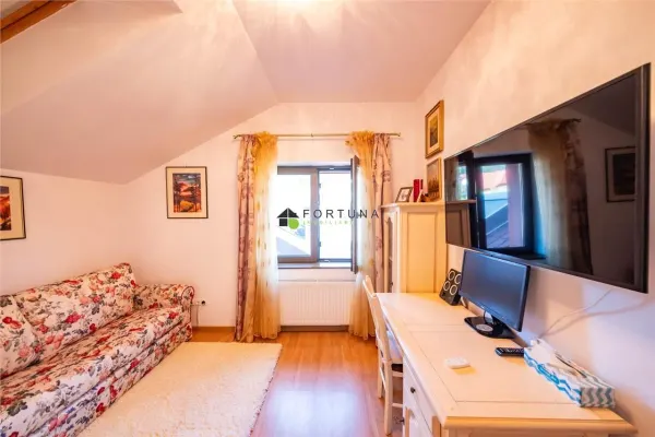 Casă 4 camere Săcele - poza 36