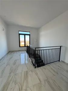 Casă 6 camere Moșnița Nouă - poza 3