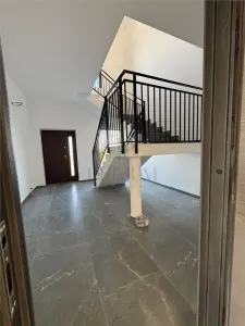 Casă 6 camere Moșnița Nouă - poza 4
