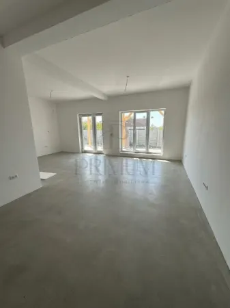 Casă 3 camere Moșnița Veche - poza 6