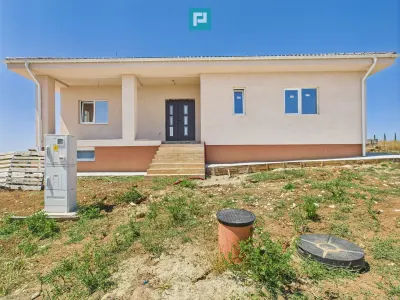 Casă 3 camere Pischia - poza 27