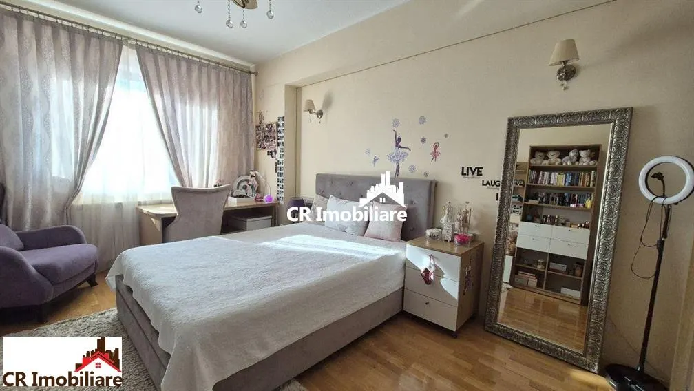 Apartament 4 camere București - poza 1