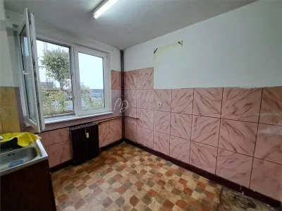 MDI apartament la et.2 zona Garii cu beci - Oradea