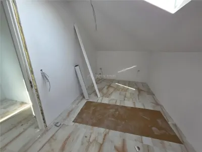 Casă 5 camere Tunari - poza 16