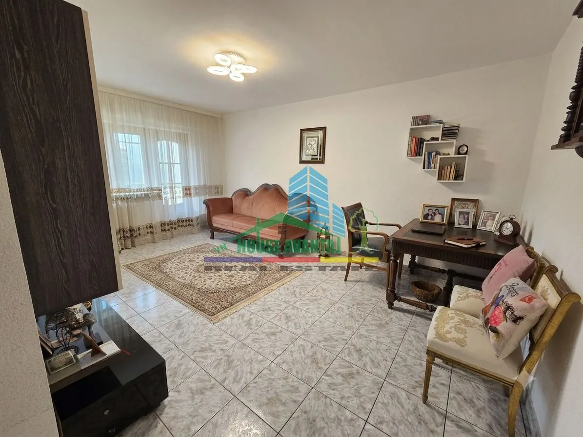 Apartament 3 camere Focșani - poza 1