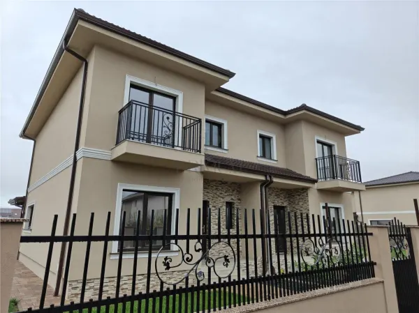 Casă 5 camere Moșnița Nouă - poza 1