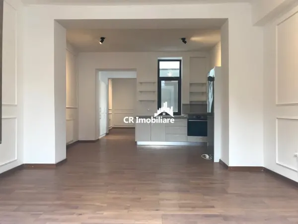 Casă 8 camere București - poza 2