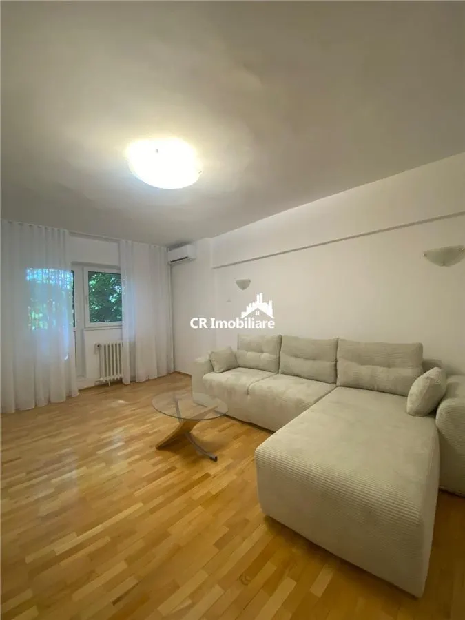 Apartament 3 camere București - poza 1