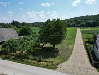 Teren intravilan pentru casa – Horodnic de Jos, 3 min pana in Radauti - Radauti